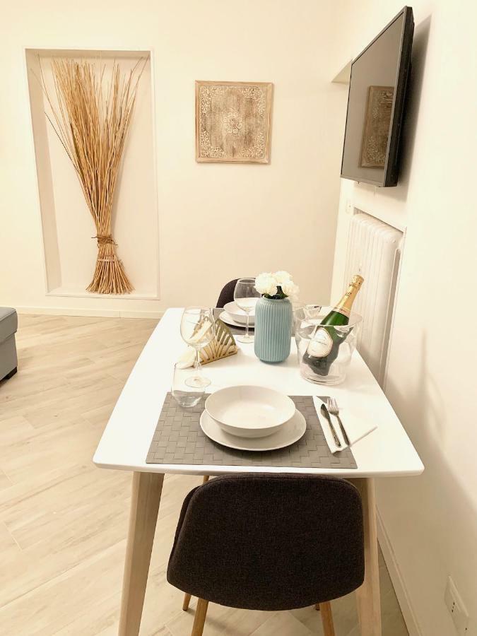 Indipendenza Luxury Apartments 볼로냐 외부 사진