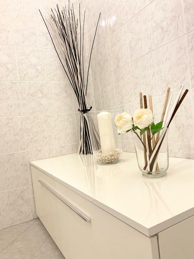 Indipendenza Luxury Apartments 볼로냐 외부 사진