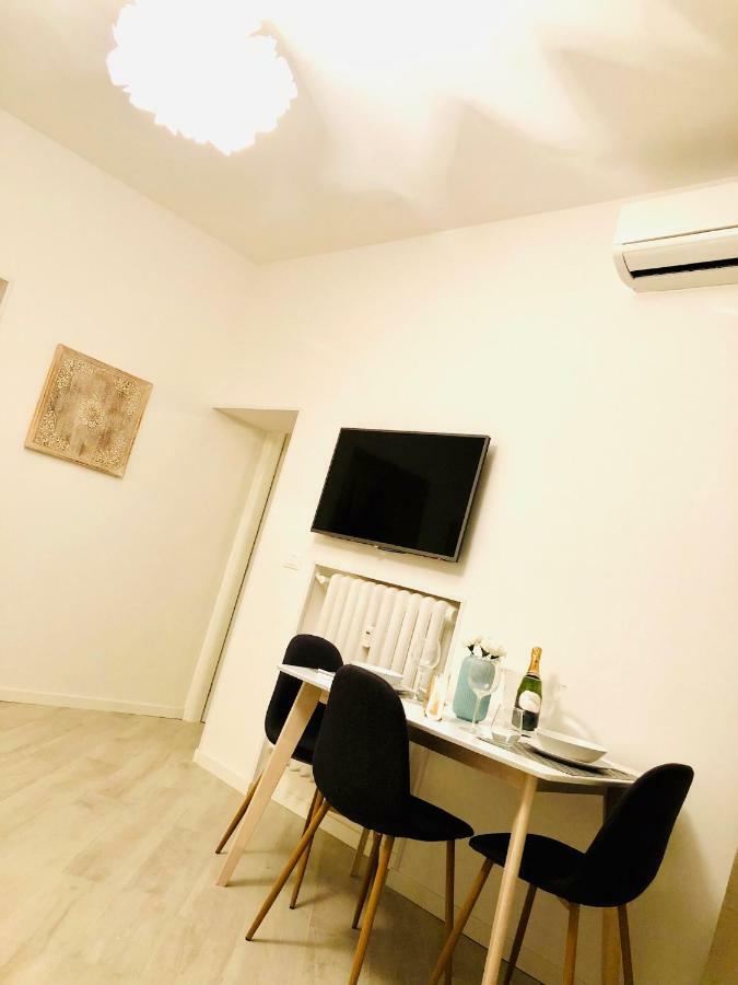 Indipendenza Luxury Apartments 볼로냐 외부 사진